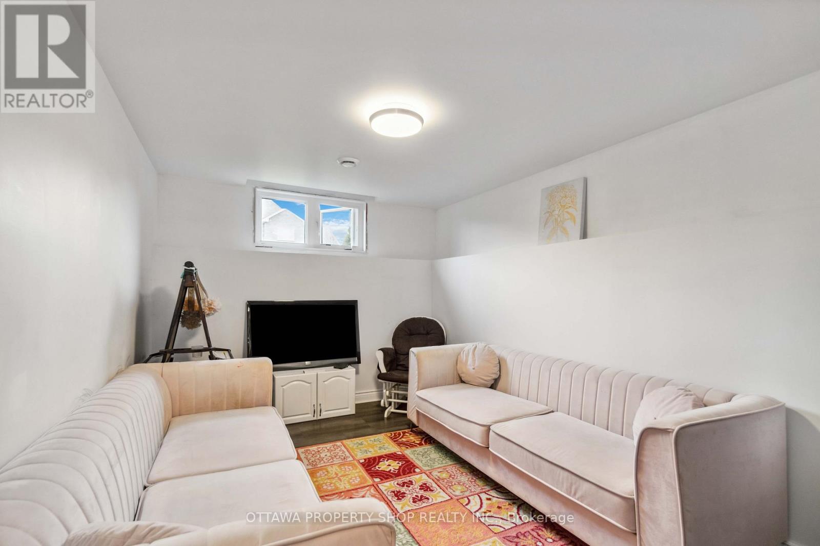 863 OCEANE STREET - 18