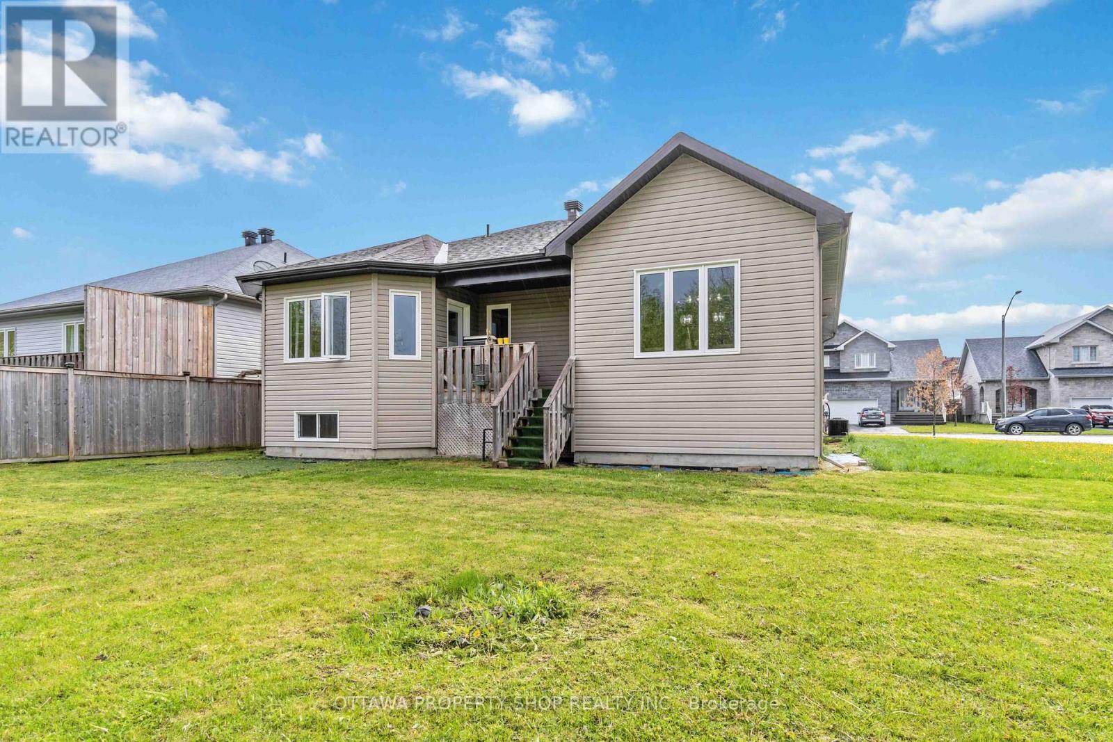 863 OCEANE STREET - 22
