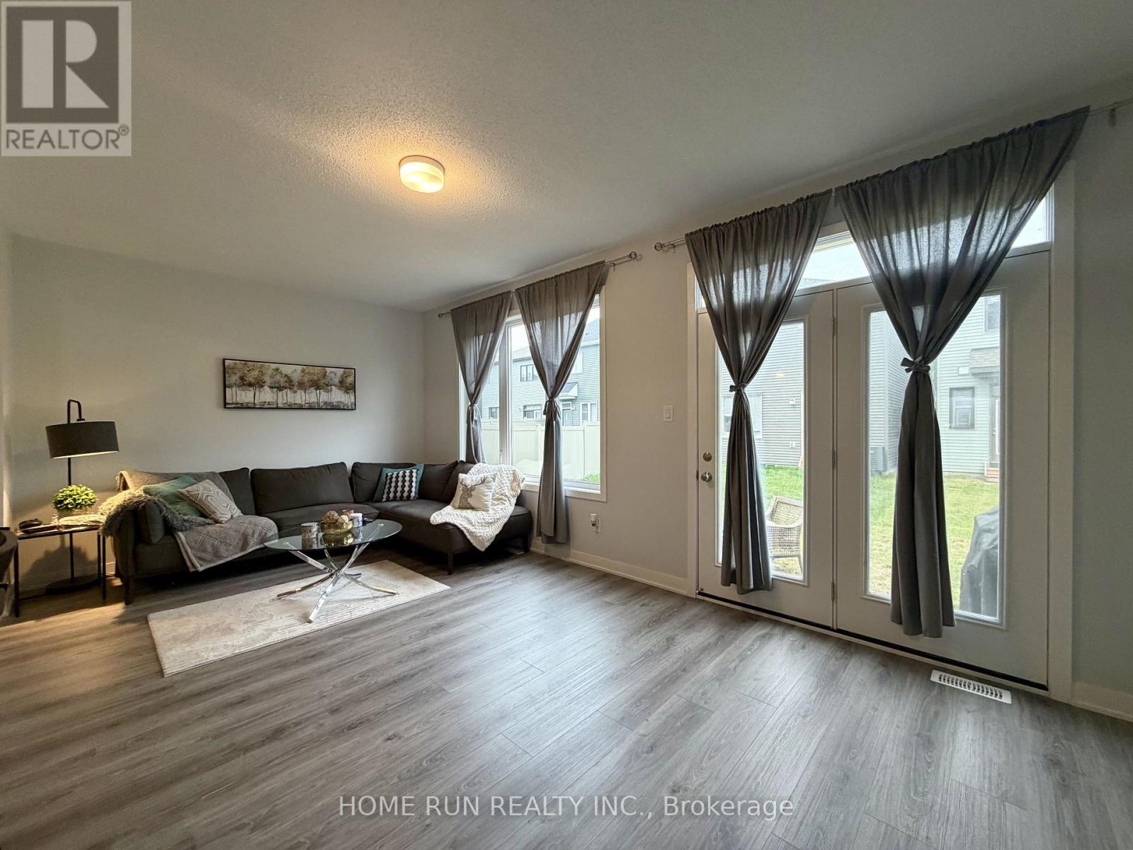 3 Bed, 4 Bath House for Rent in Ottawa – 216 BILLRIAN CRES CRESCENT, Ottawa – MLS# X13489902 - Image 13