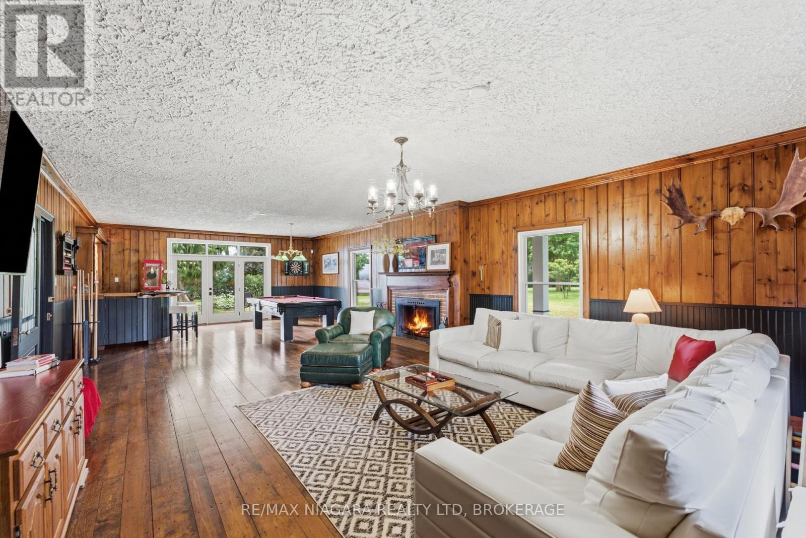 214 WINDMILL POINT ROAD S - Image 11