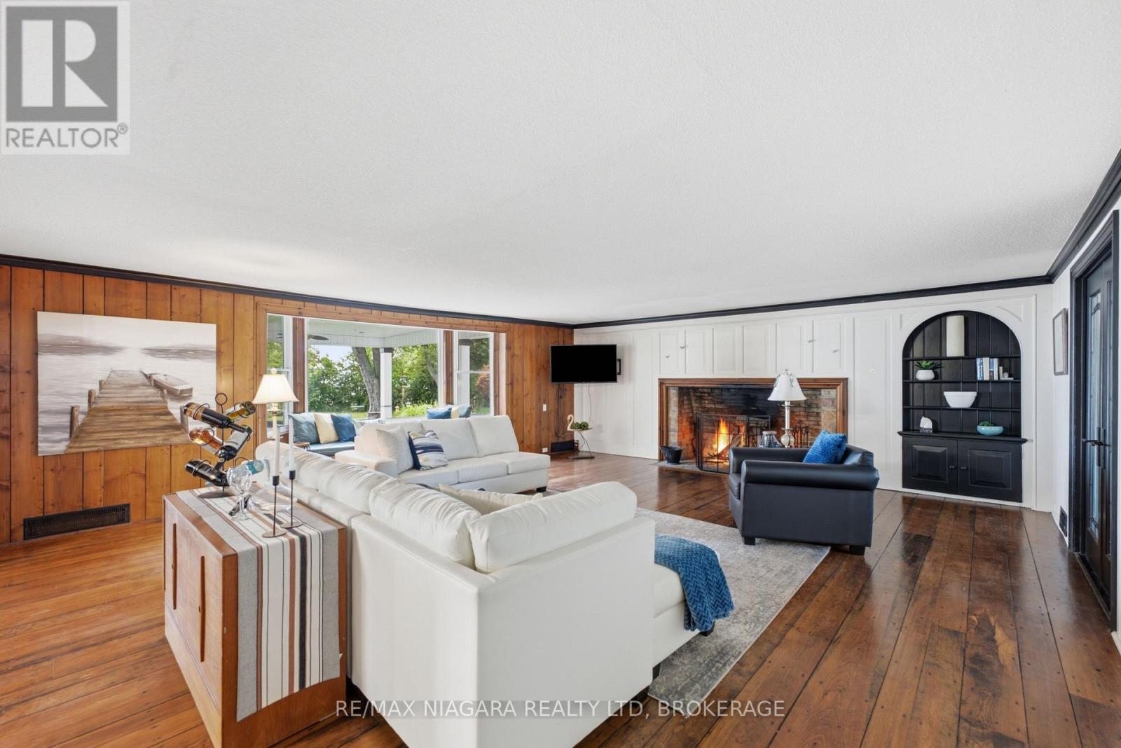 214 WINDMILL POINT ROAD S - Image 21