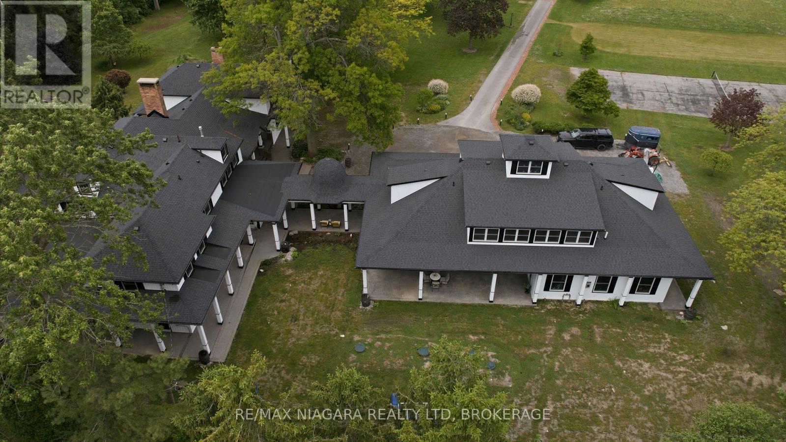 214 WINDMILL POINT ROAD S - Image 4