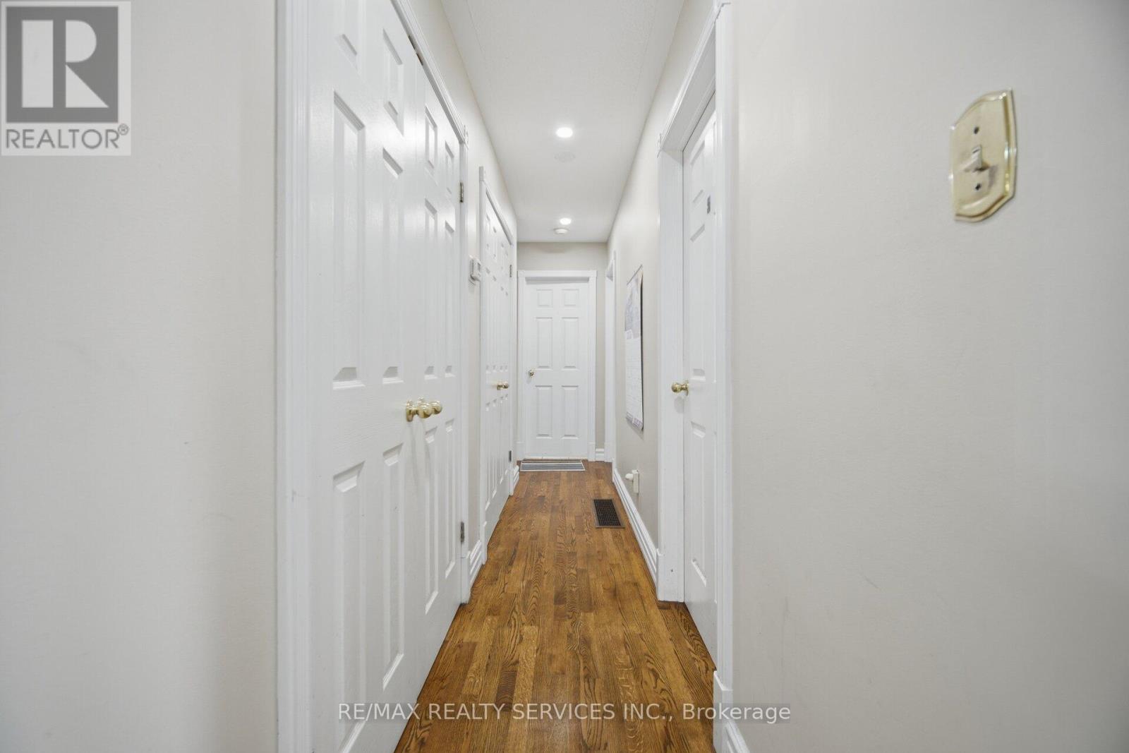 685 KING STREET - 30