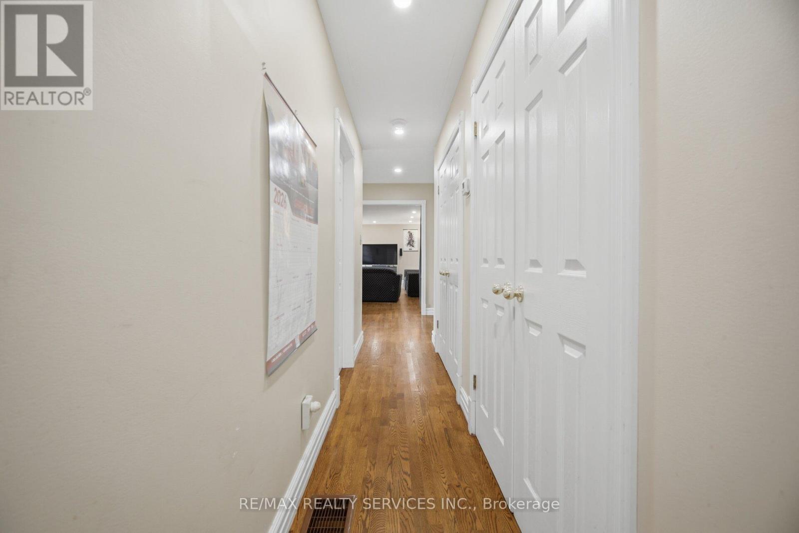 685 KING STREET - 31