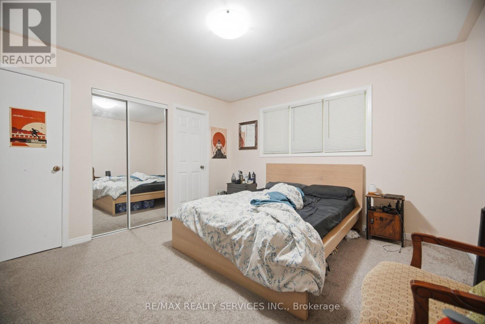 685 KING STREET - 34