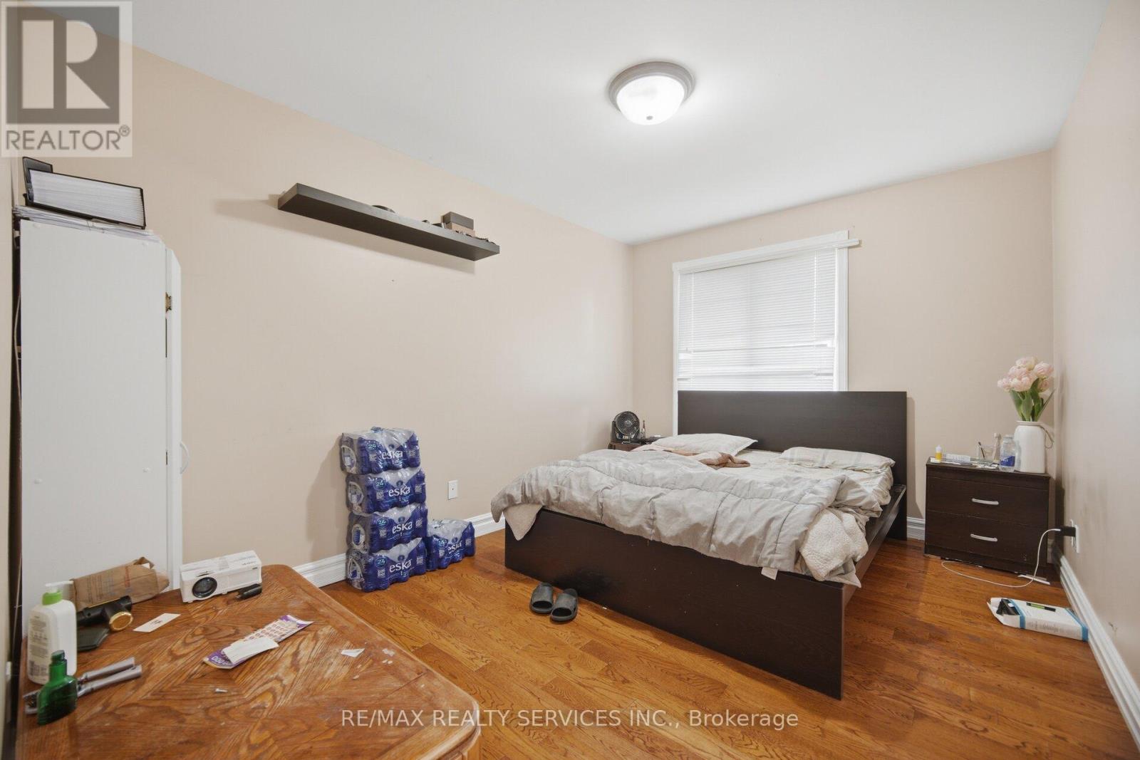 685 KING STREET - 40