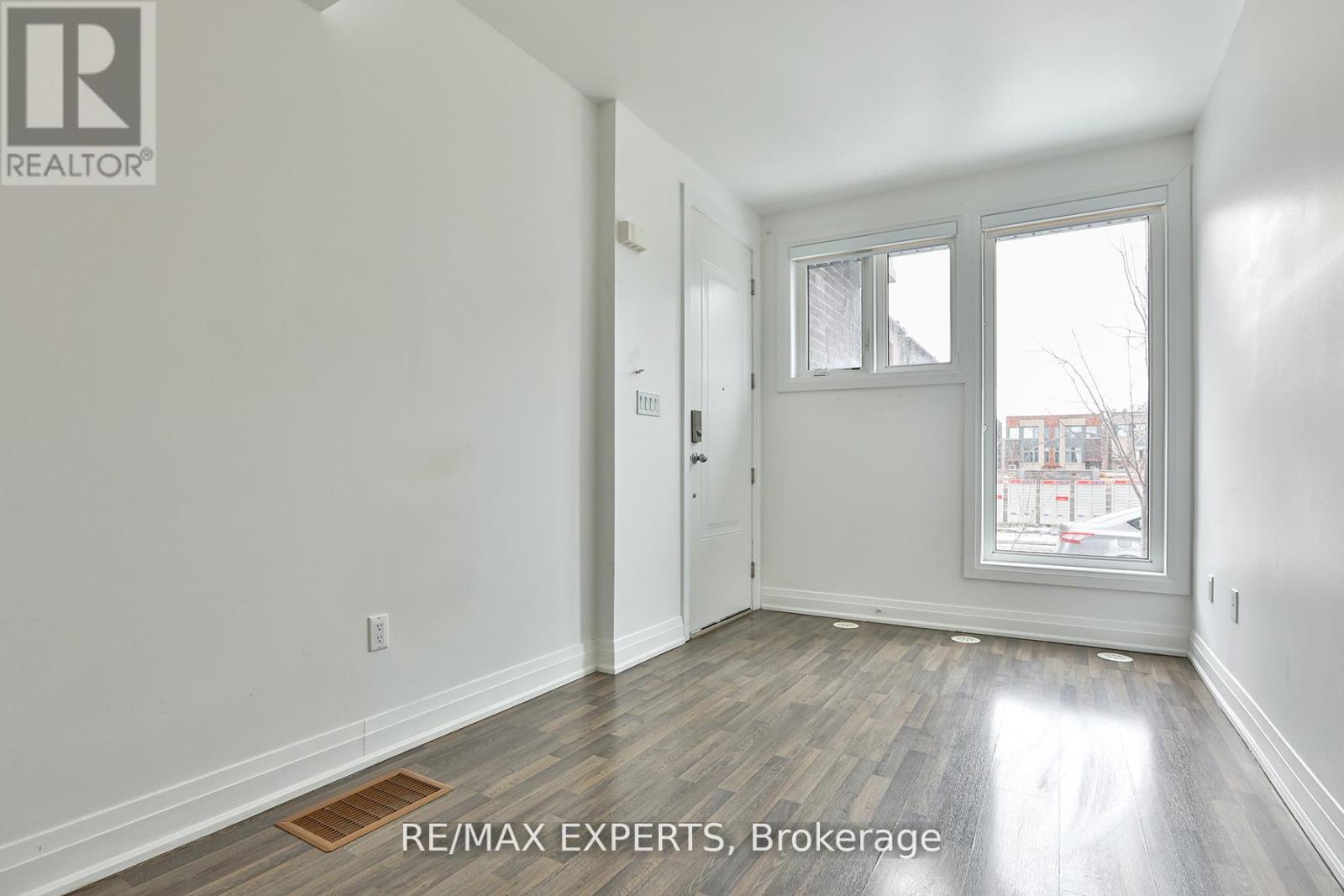 57 CREEKBANK ROAD - 20