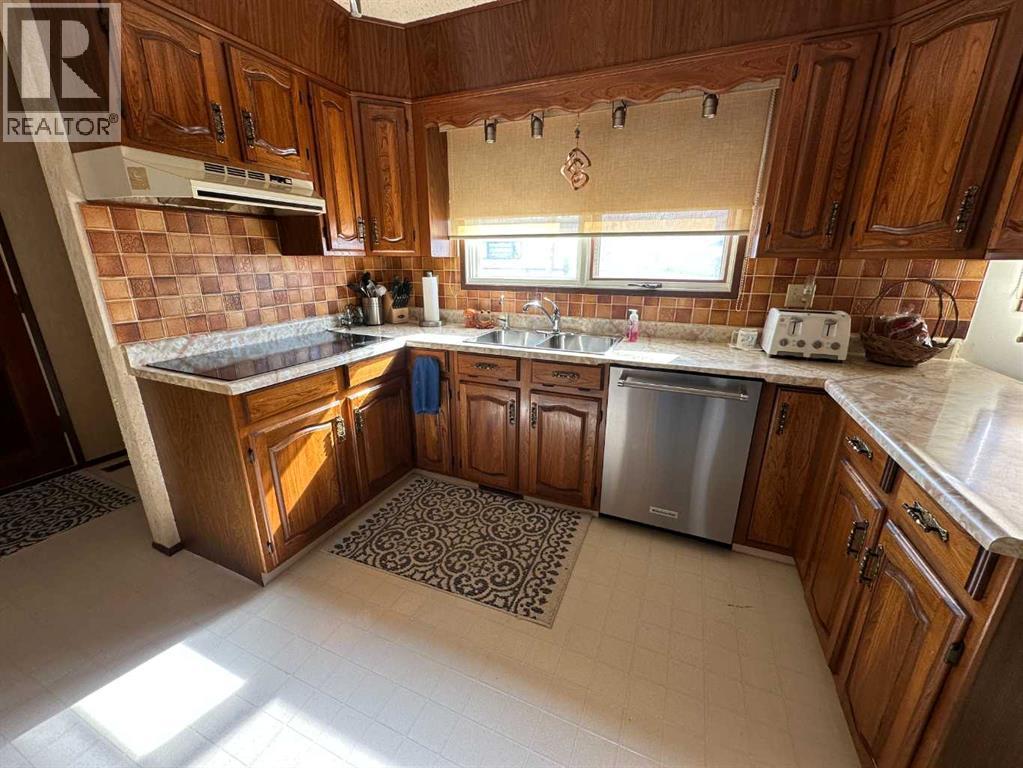 21 1 Avenue W - 6