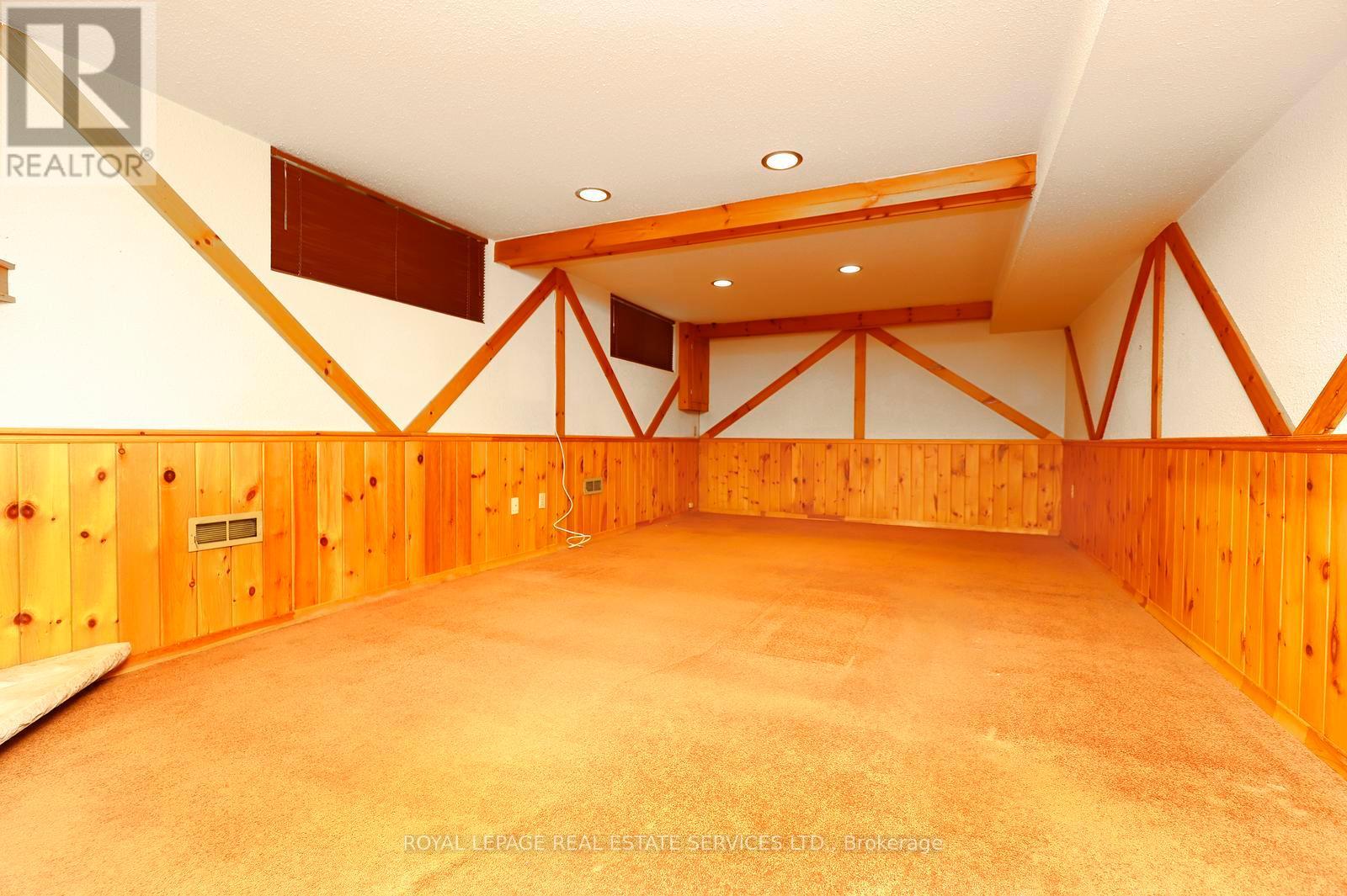 1492 HILLGROVE ROAD - 43