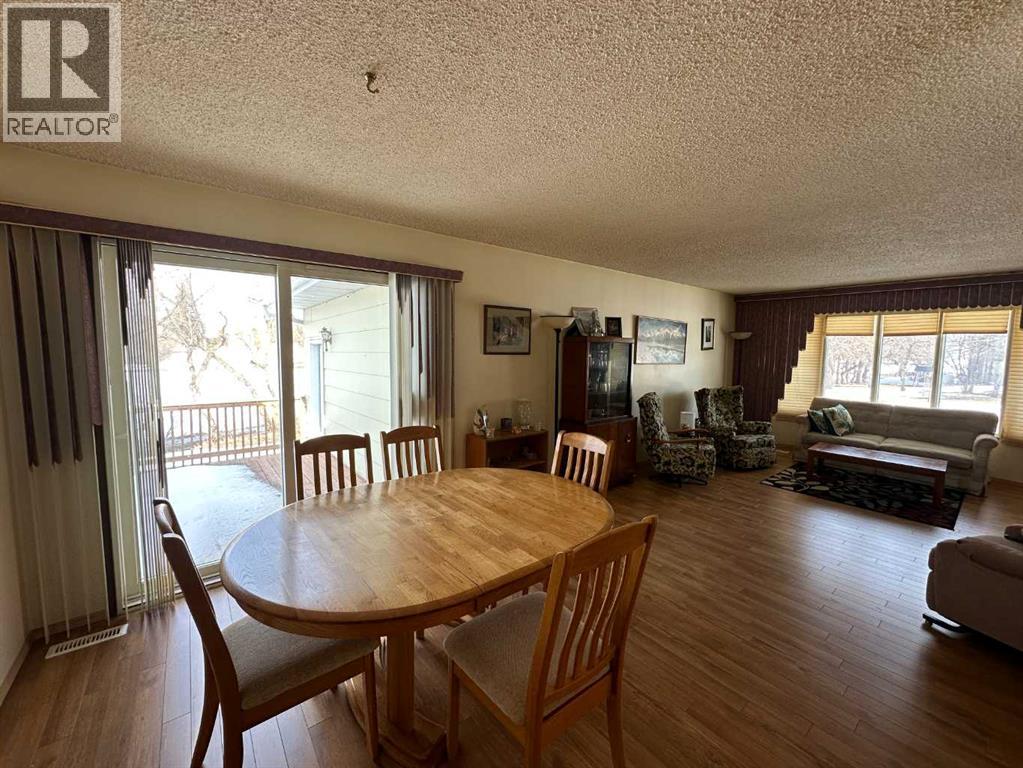 21 1 Avenue W - 5