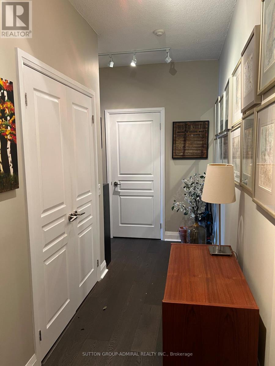 #1108 1 HURONTARIO STREET - 3