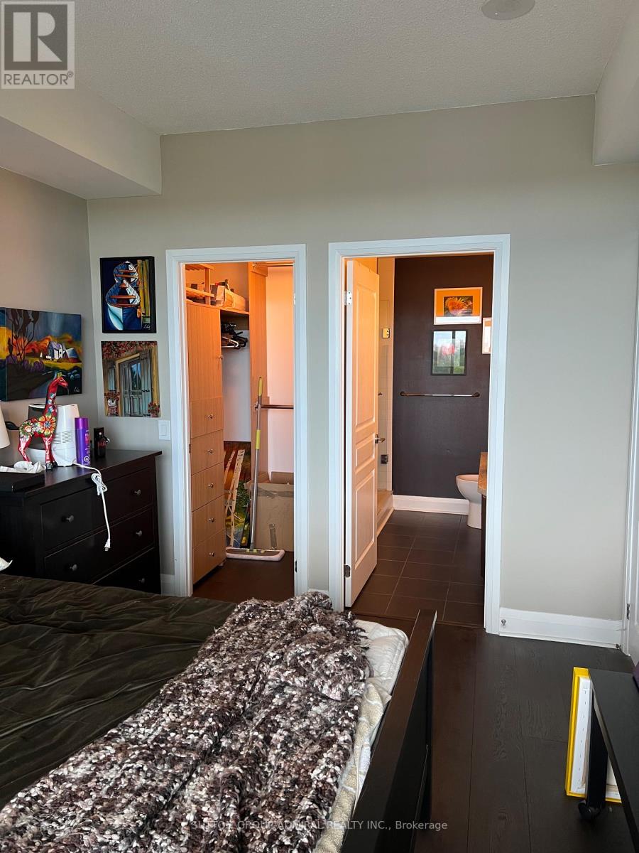 #1108 1 HURONTARIO STREET - 31