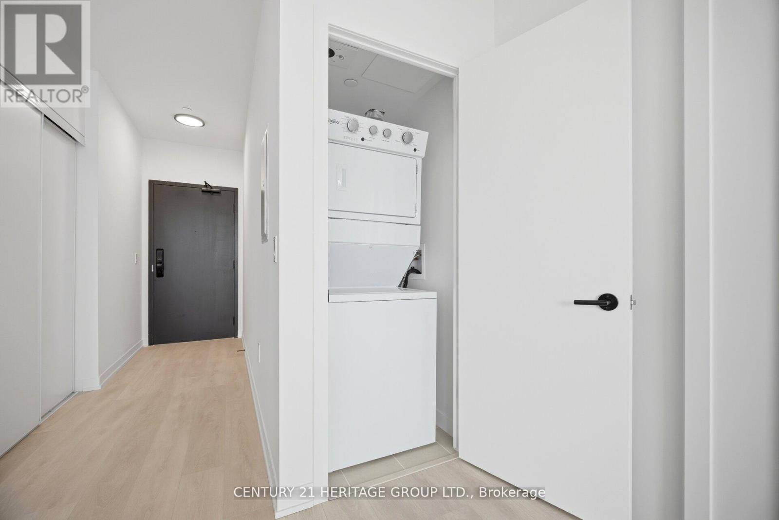 #C1601 4878 POWERS COMMON BOULEVARD - 17