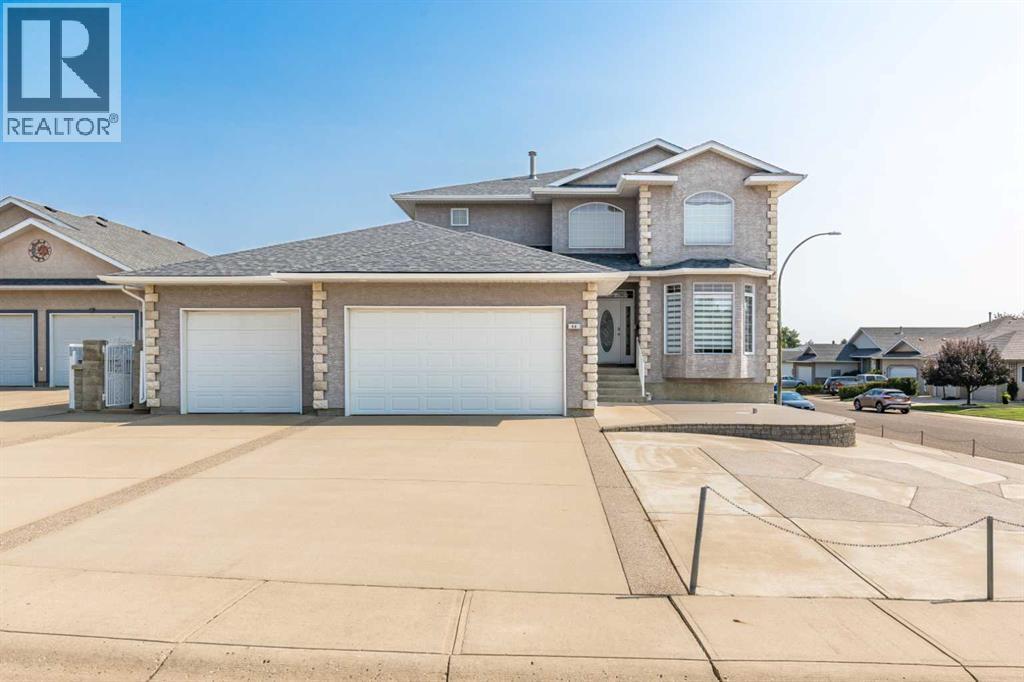 22 Turner Crescent SE - 1