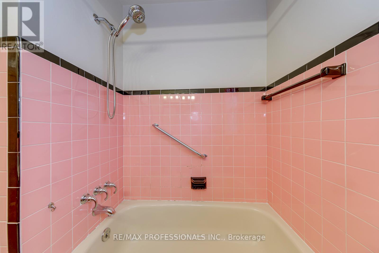 43 BELGATE PLACE - 23