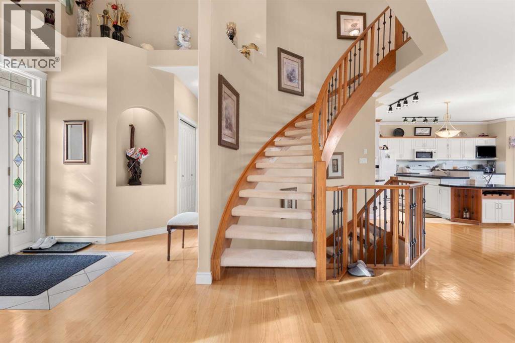 22 Turner Crescent SE - 17