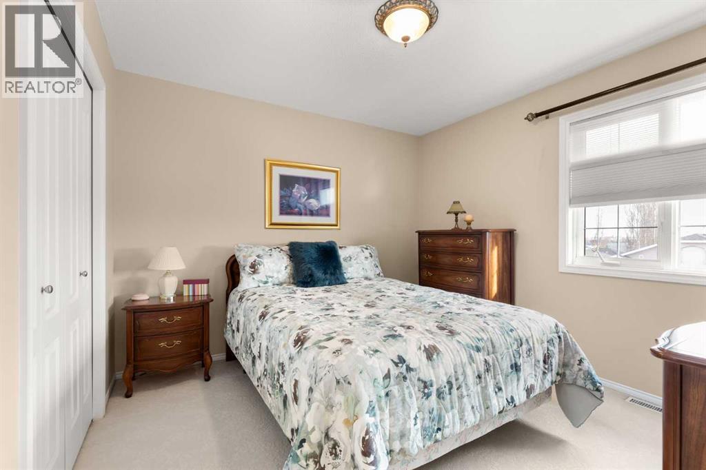 22 Turner Crescent SE - 28