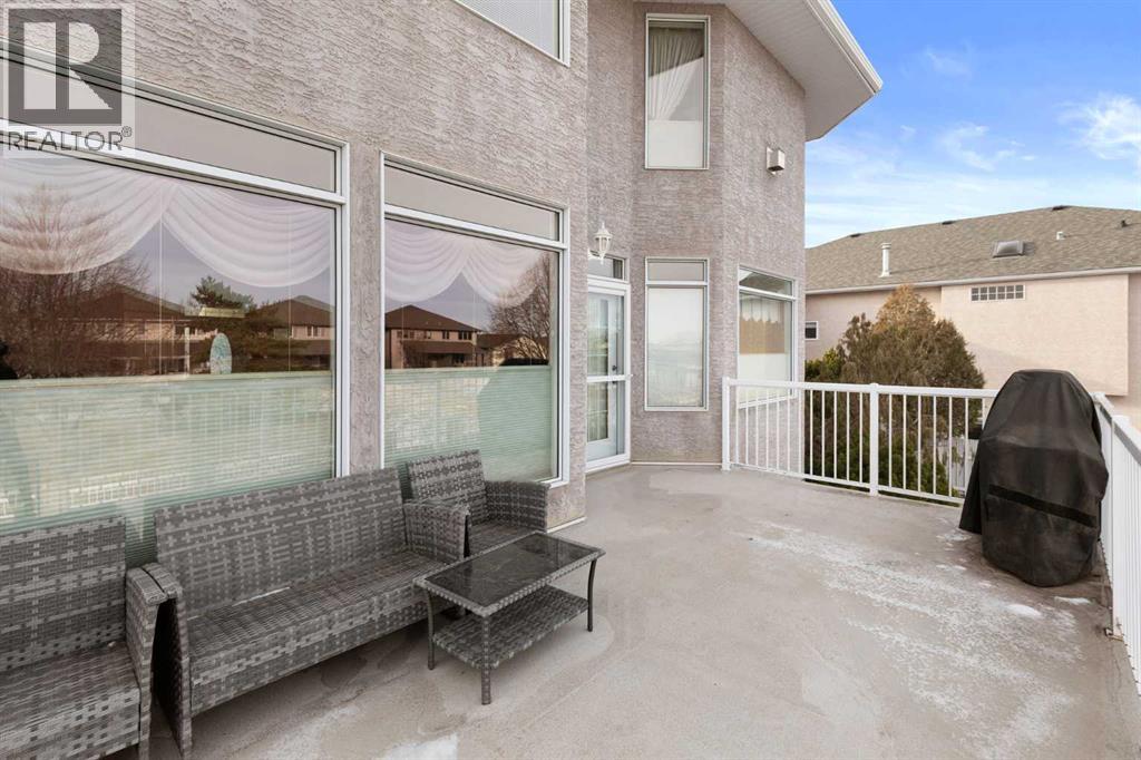 22 Turner Crescent SE - 44