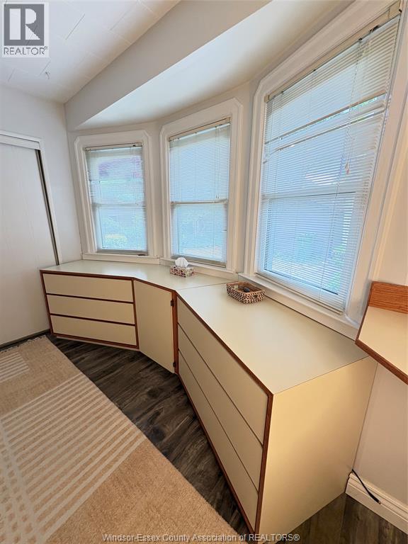 2437 RIVERSIDE DRIVE West - 15