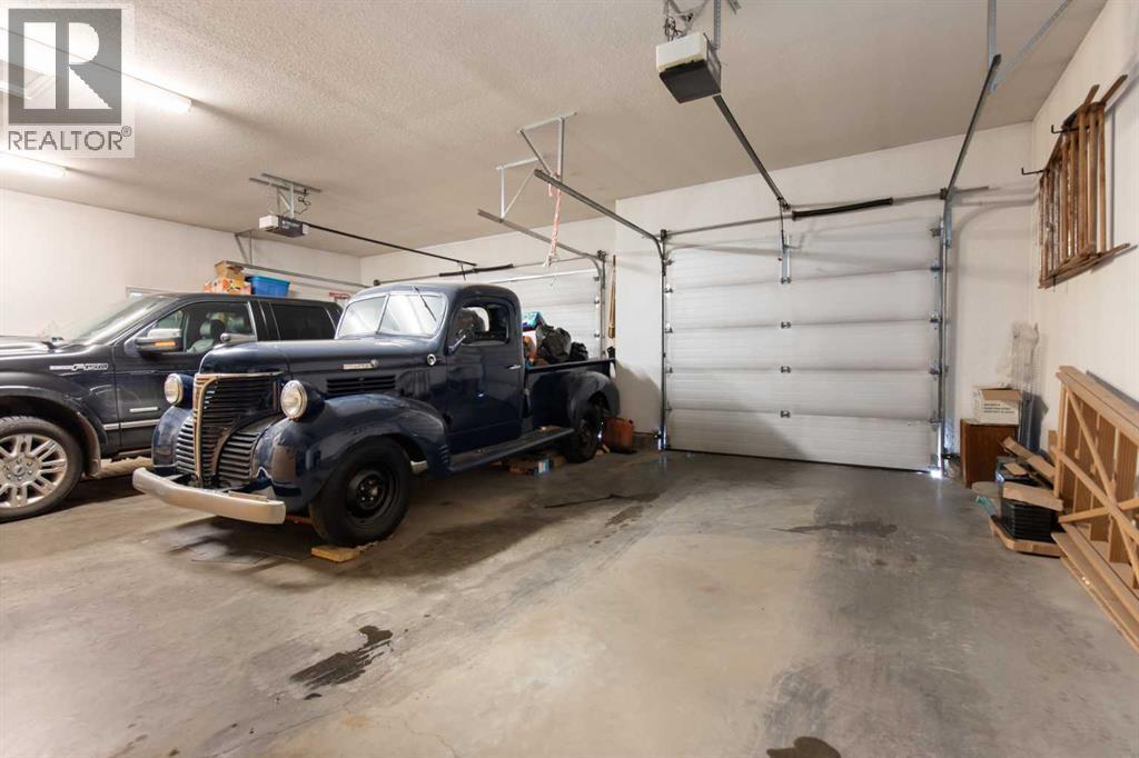 22 Turner Crescent SE - 42