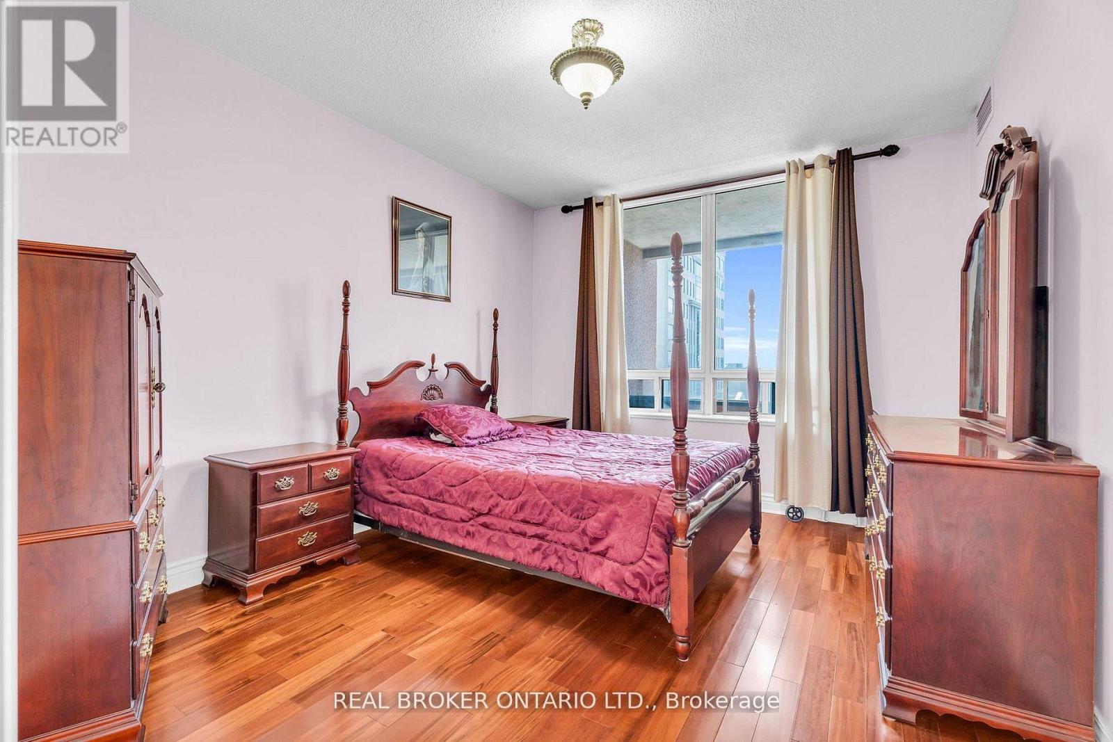 #405 1 BELVEDERE COURT - 16