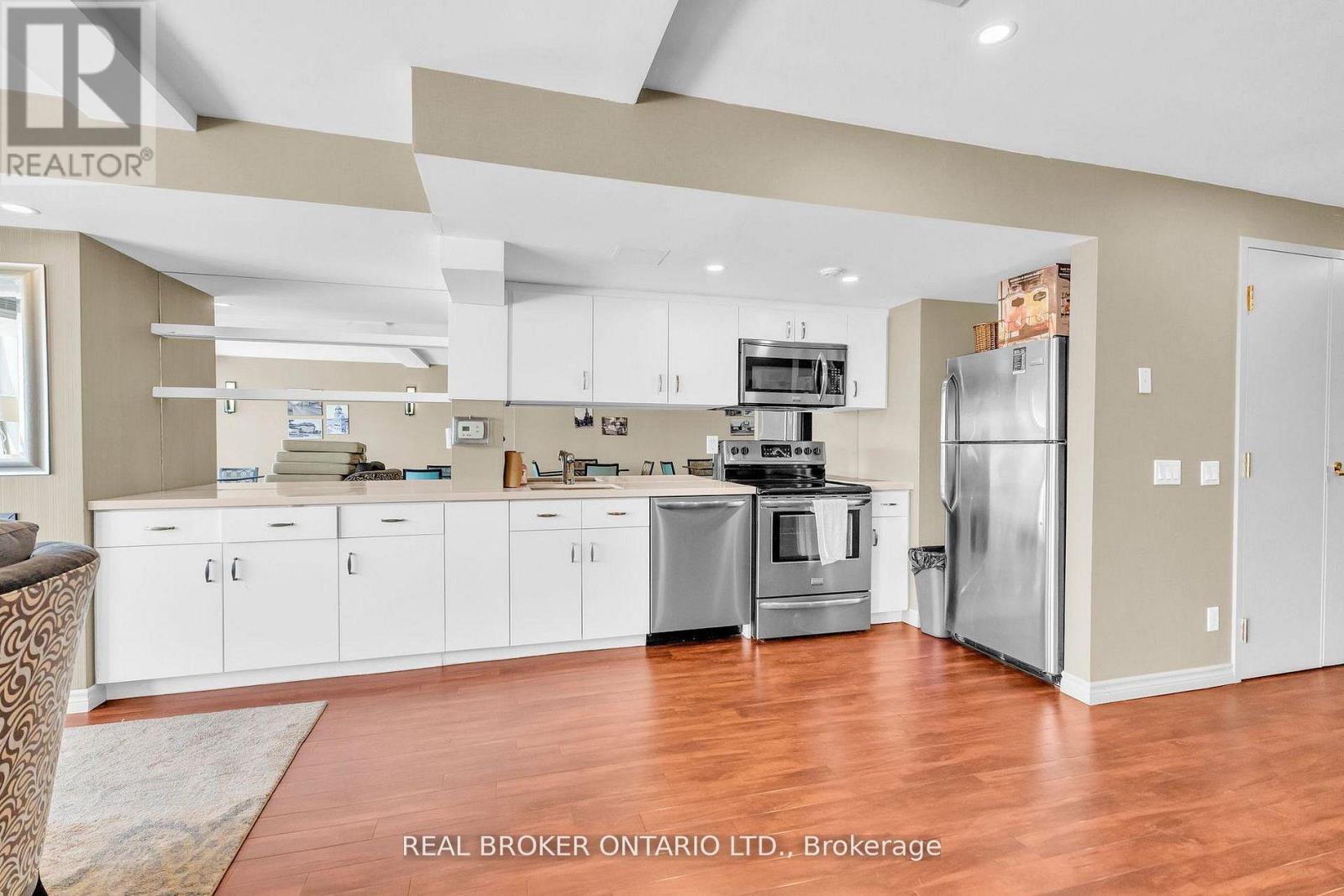 #405 1 BELVEDERE COURT - 25