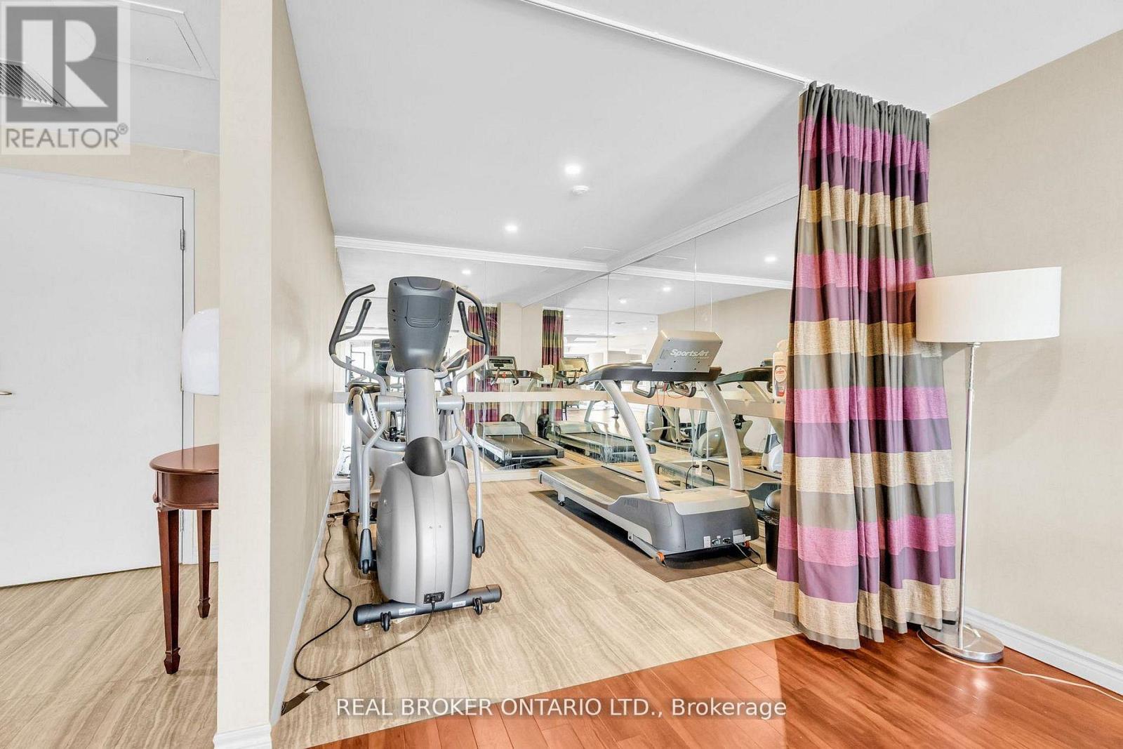 #405 1 BELVEDERE COURT - 26