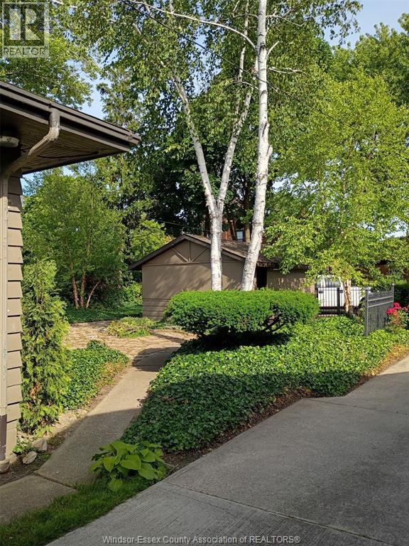 2437 RIVERSIDE DRIVE West - 24