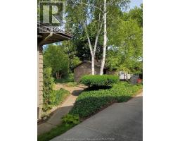 2437 Riverside Drive West, Windsor, ON N9B1B2 Photo 24