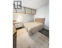 2437 Riverside Drive West, Windsor, ON N9B1B2 Photo 19