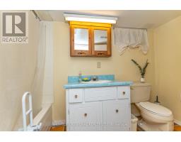 122 Emerson Avenue, Toronto, ON M6H3T1 Photo 41