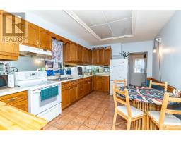 Bedroom - 122 Emerson Avenue, Toronto, ON M6H3T1 Photo 9