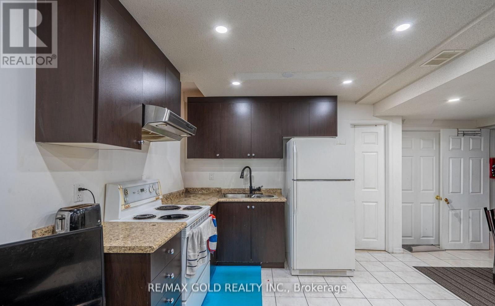 94 BIGHORN CRESCENT - 28