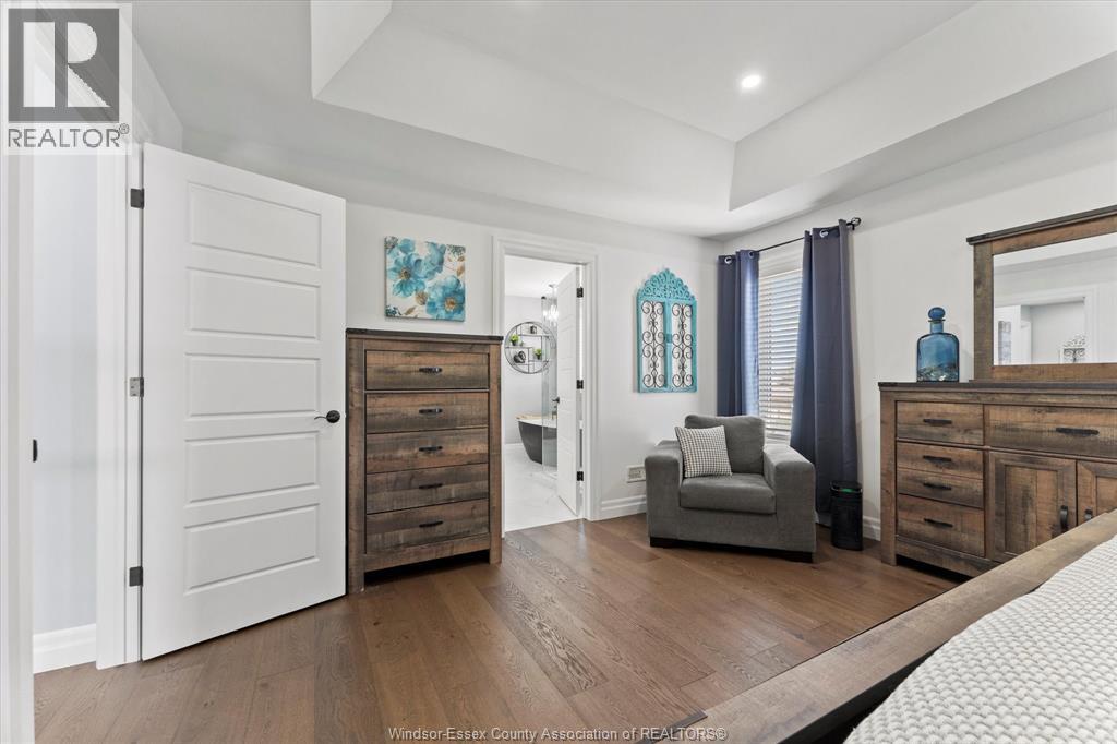 14 DUNDEE DRIVE - 24
