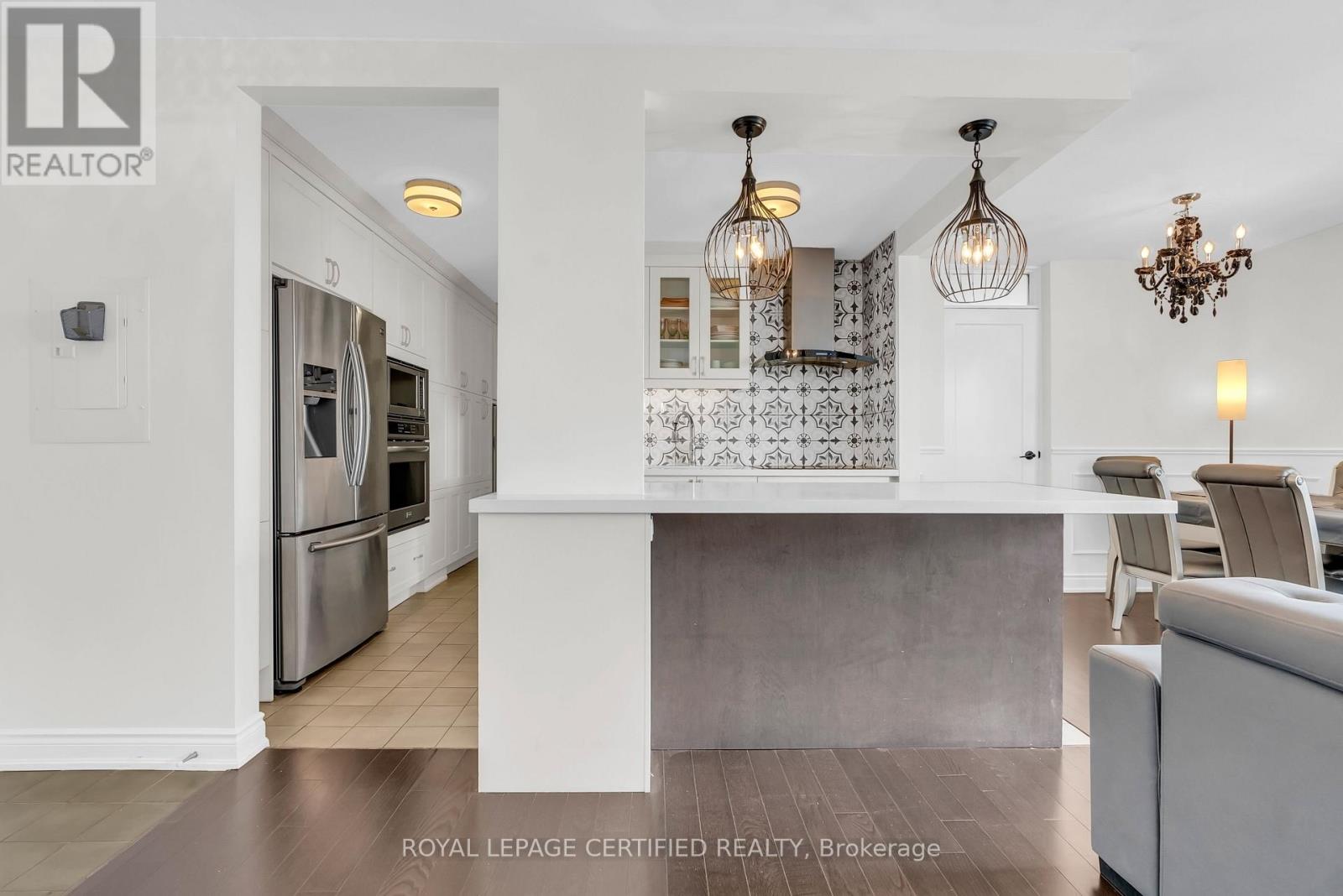 #1402 3170 KIRWIN AVENUE - 16