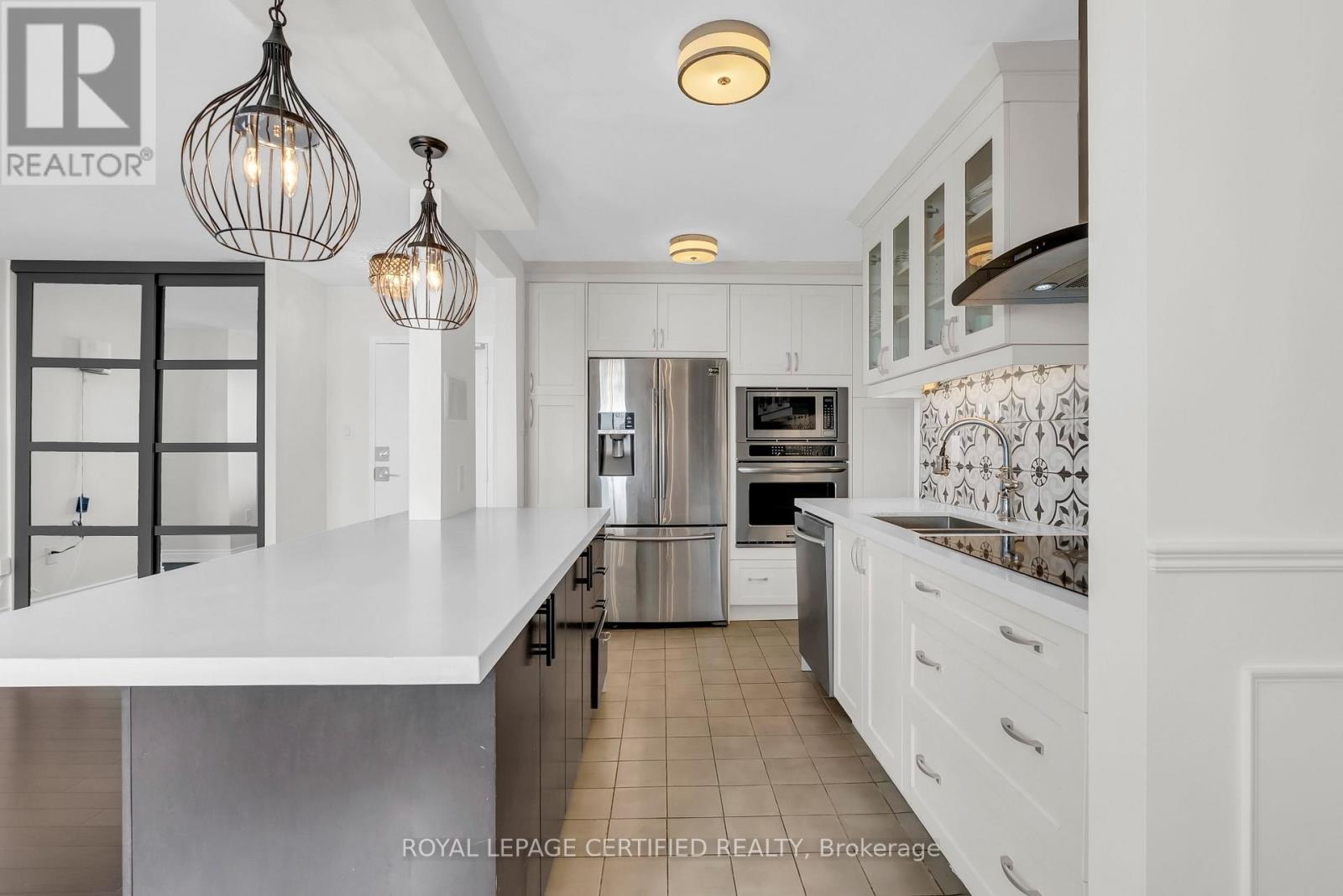#1402 3170 KIRWIN AVENUE - 17