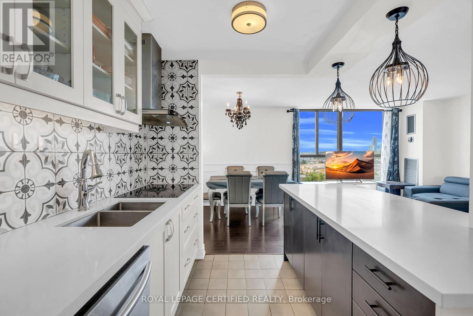 #1402 3170 KIRWIN AVENUE - 18