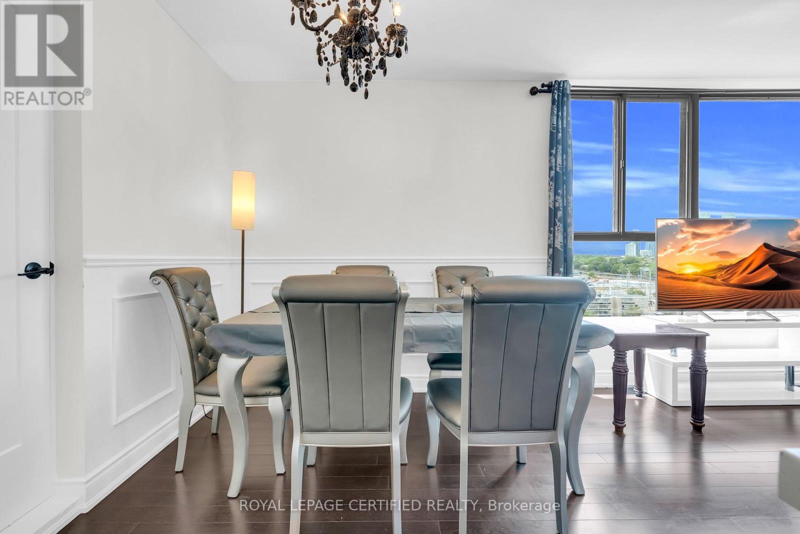 #1402 3170 KIRWIN AVENUE - 22