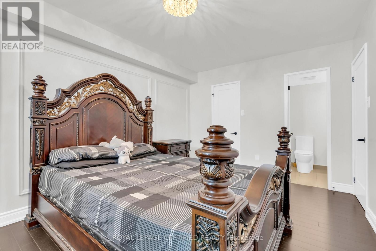 #1402 3170 KIRWIN AVENUE - 27
