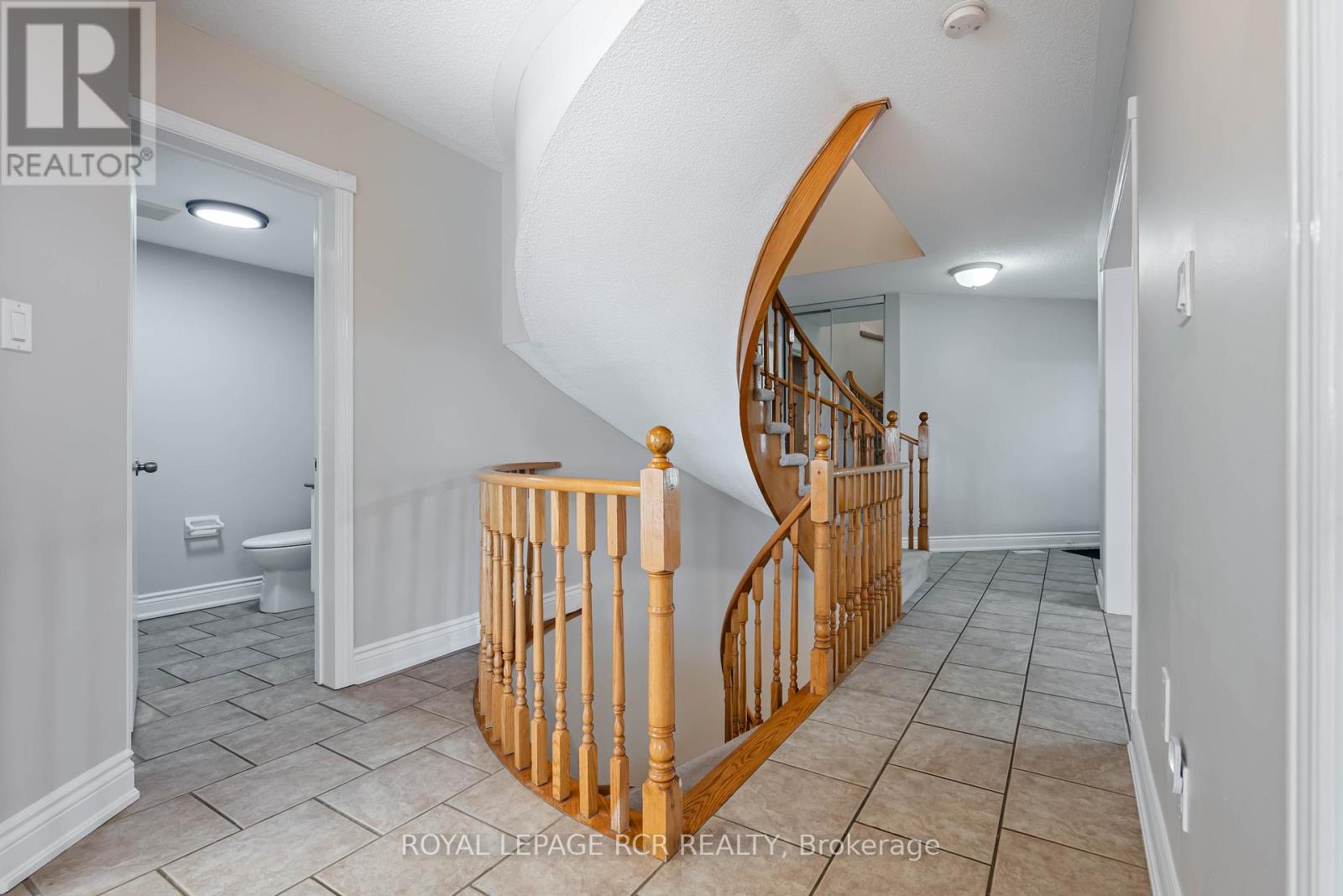 367 MARSHALL CRESCENT - 12
