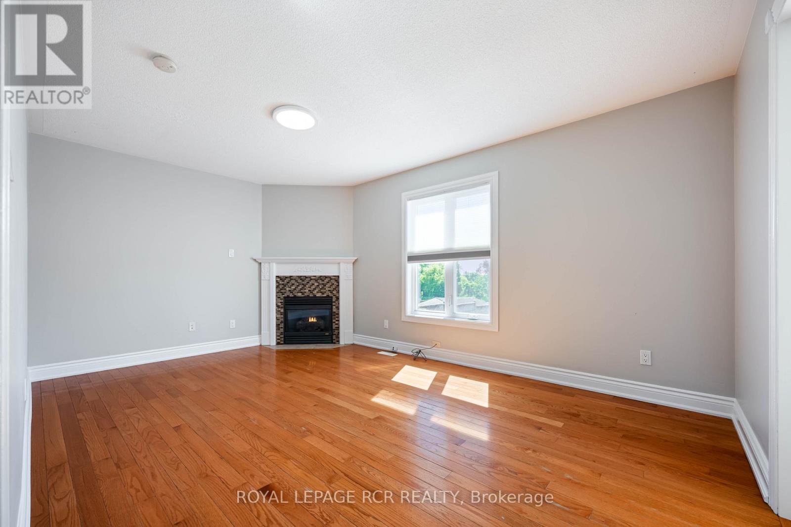 367 MARSHALL CRESCENT - 19