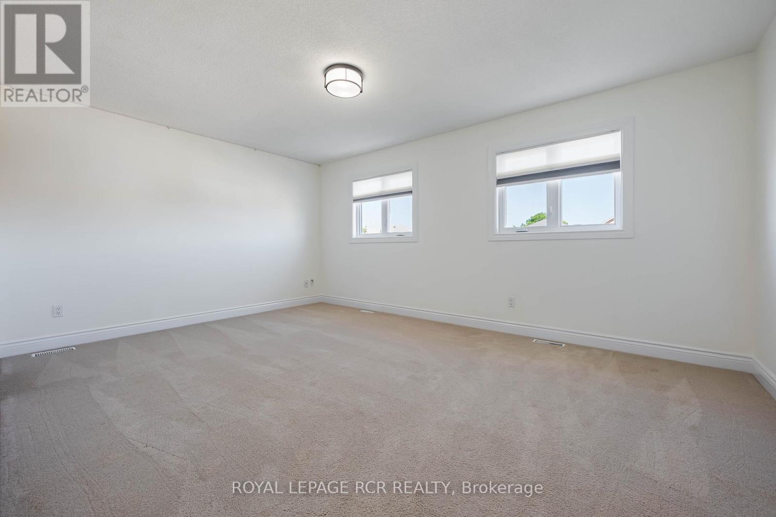 367 MARSHALL CRESCENT - 33