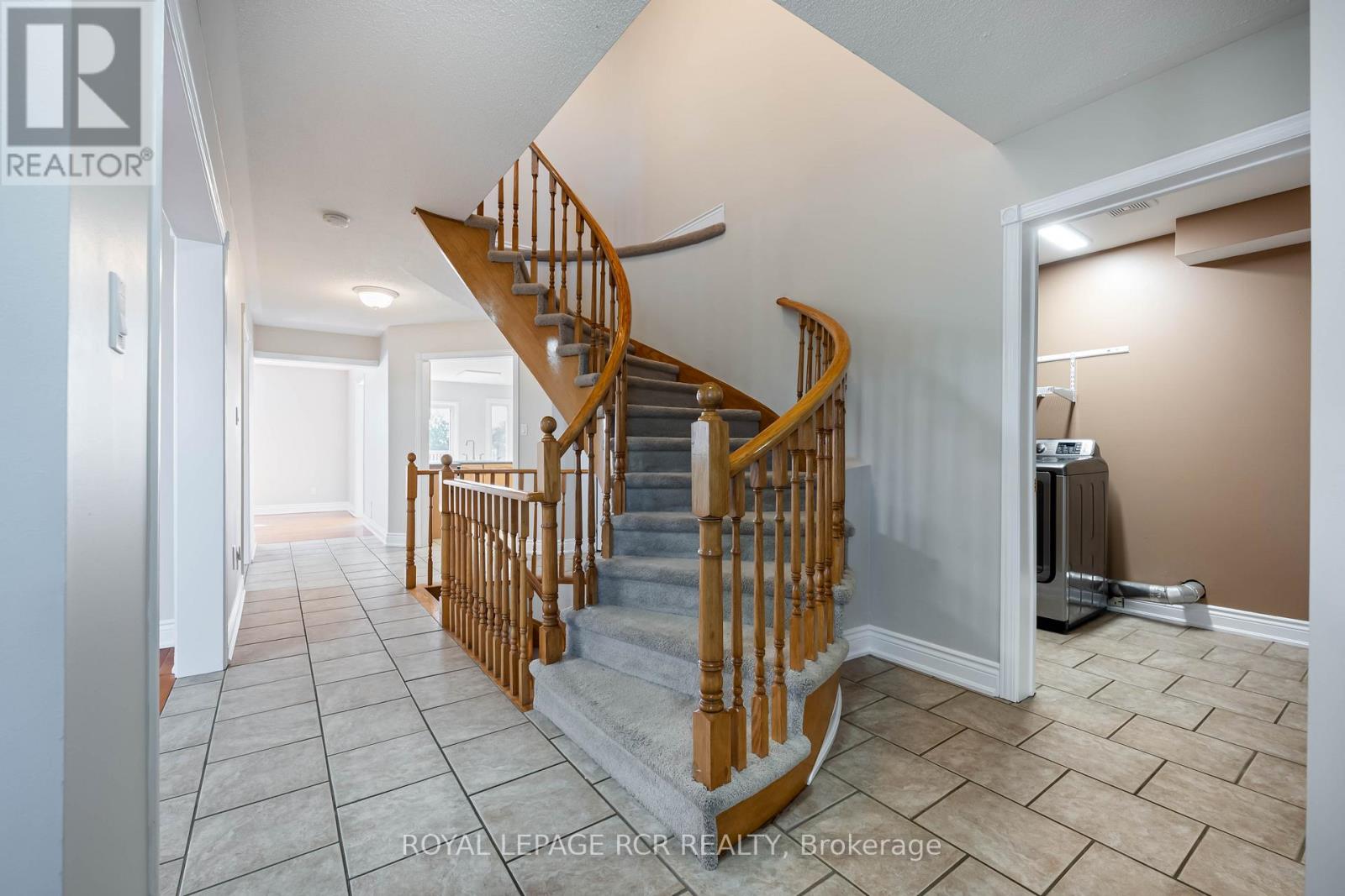 367 MARSHALL CRESCENT - 4