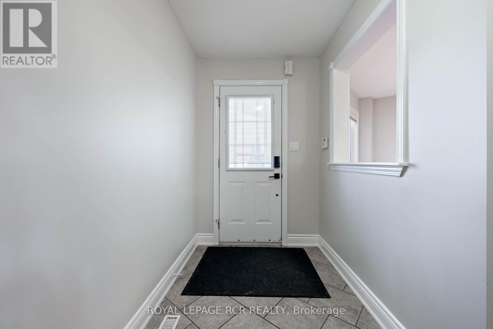 367 MARSHALL CRESCENT - 40