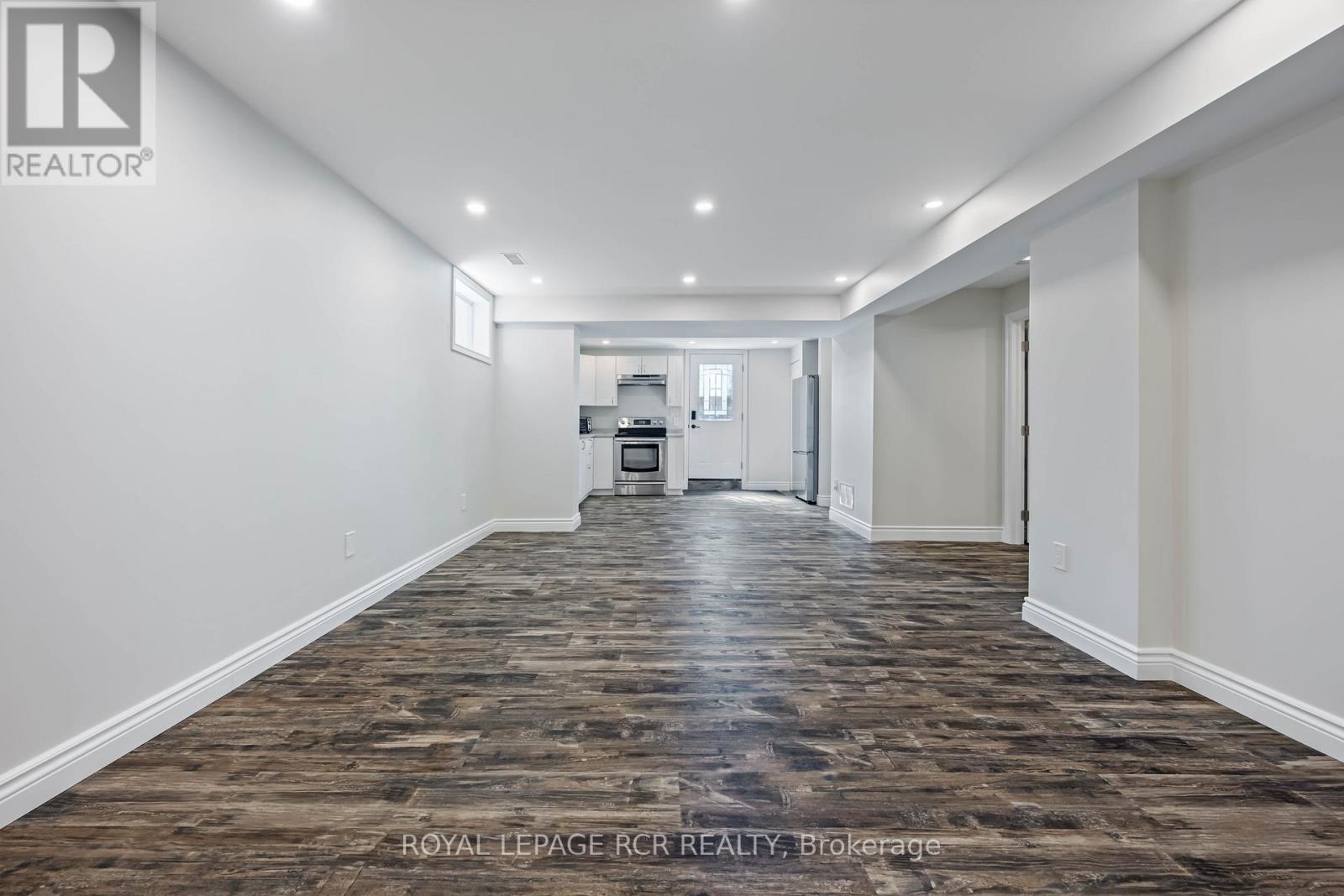 367 MARSHALL CRESCENT - 42