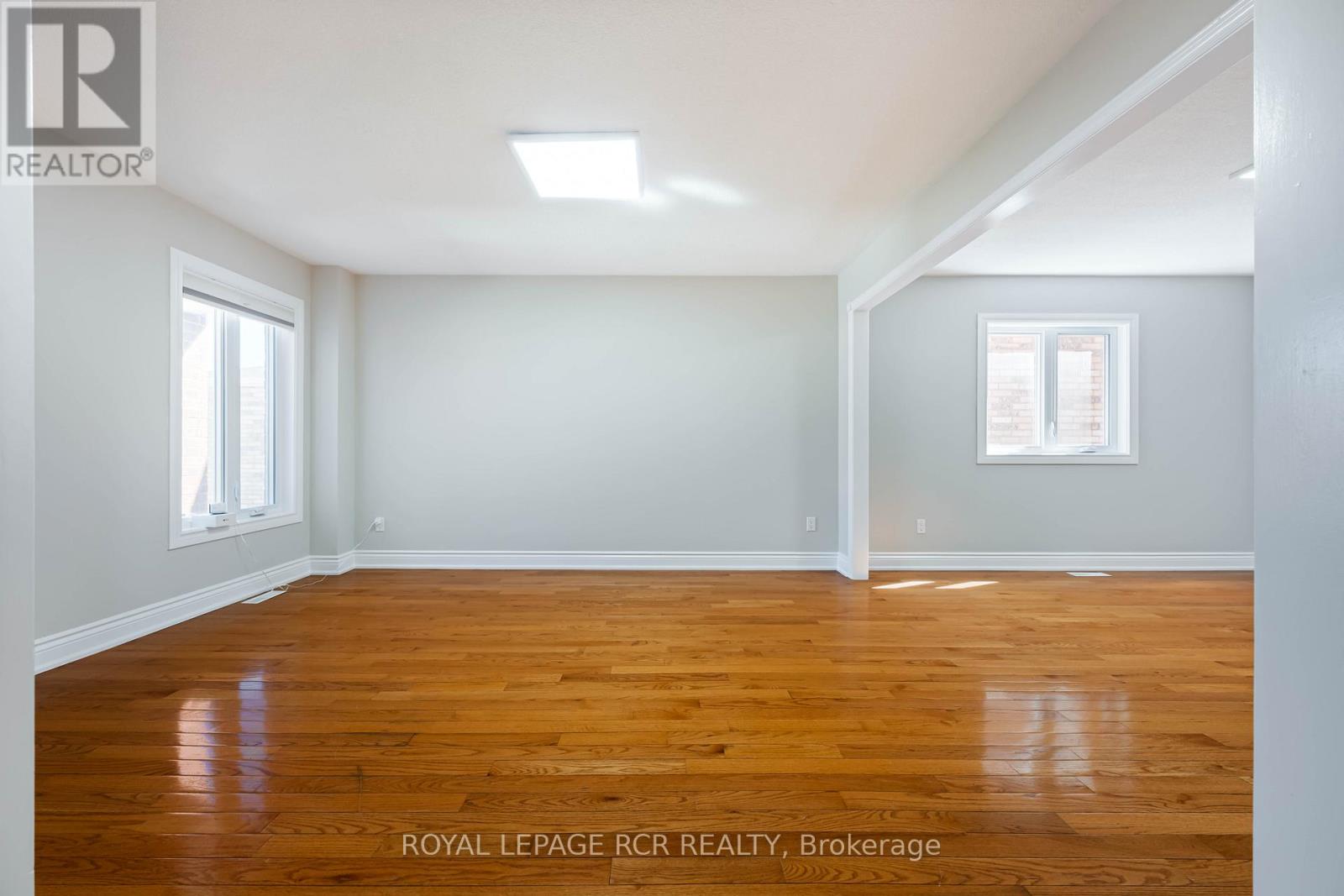 367 MARSHALL CRESCENT - 6