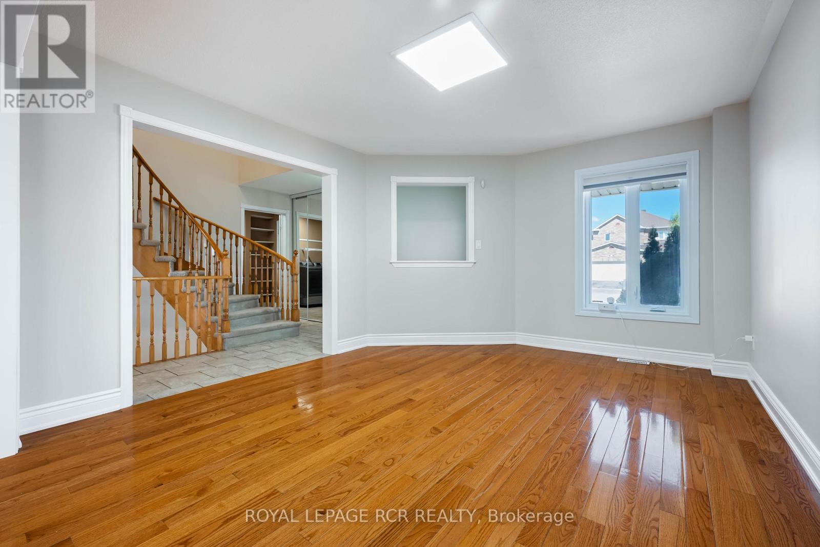 367 MARSHALL CRESCENT - 8