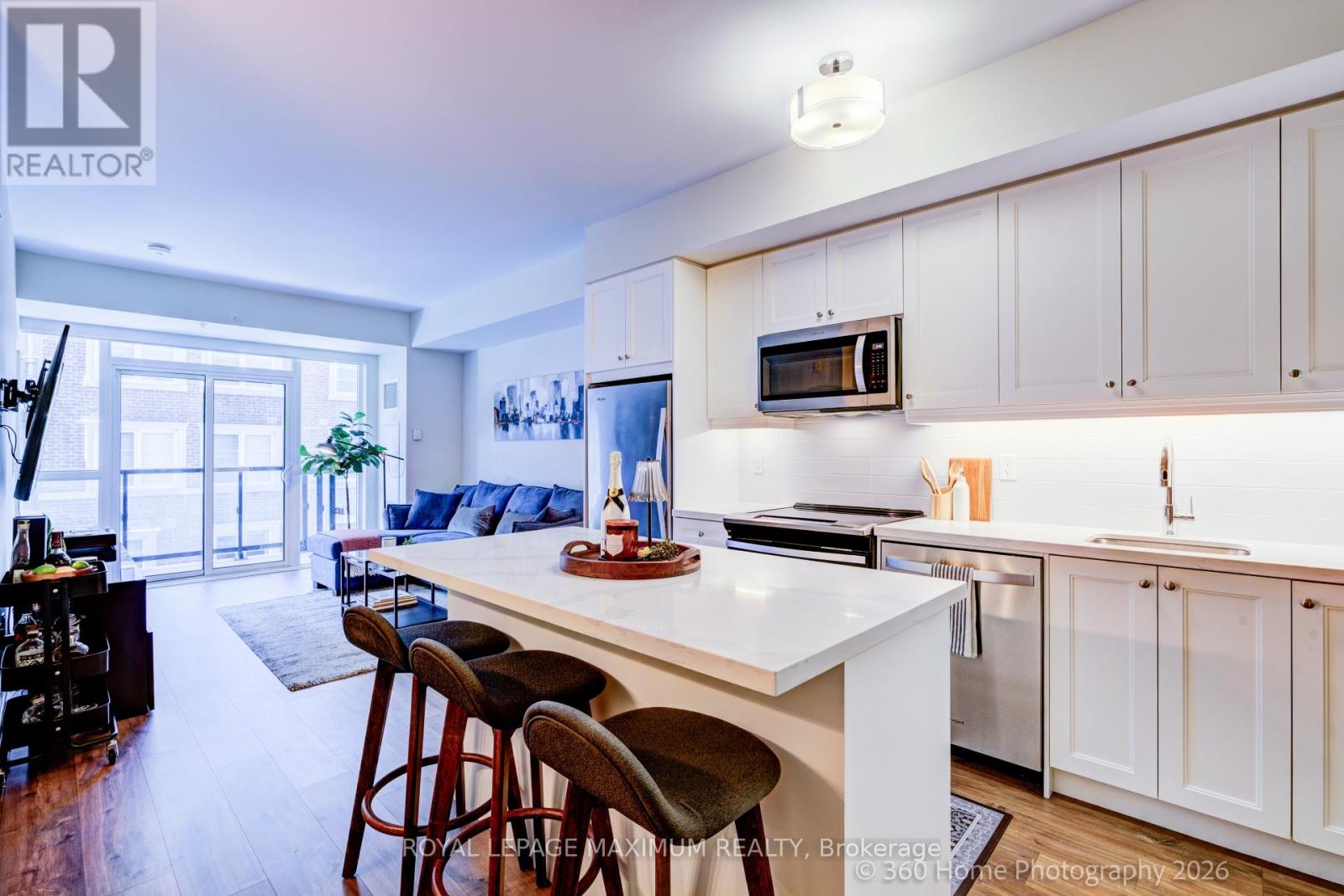 #408 50 ANN STREET - 11