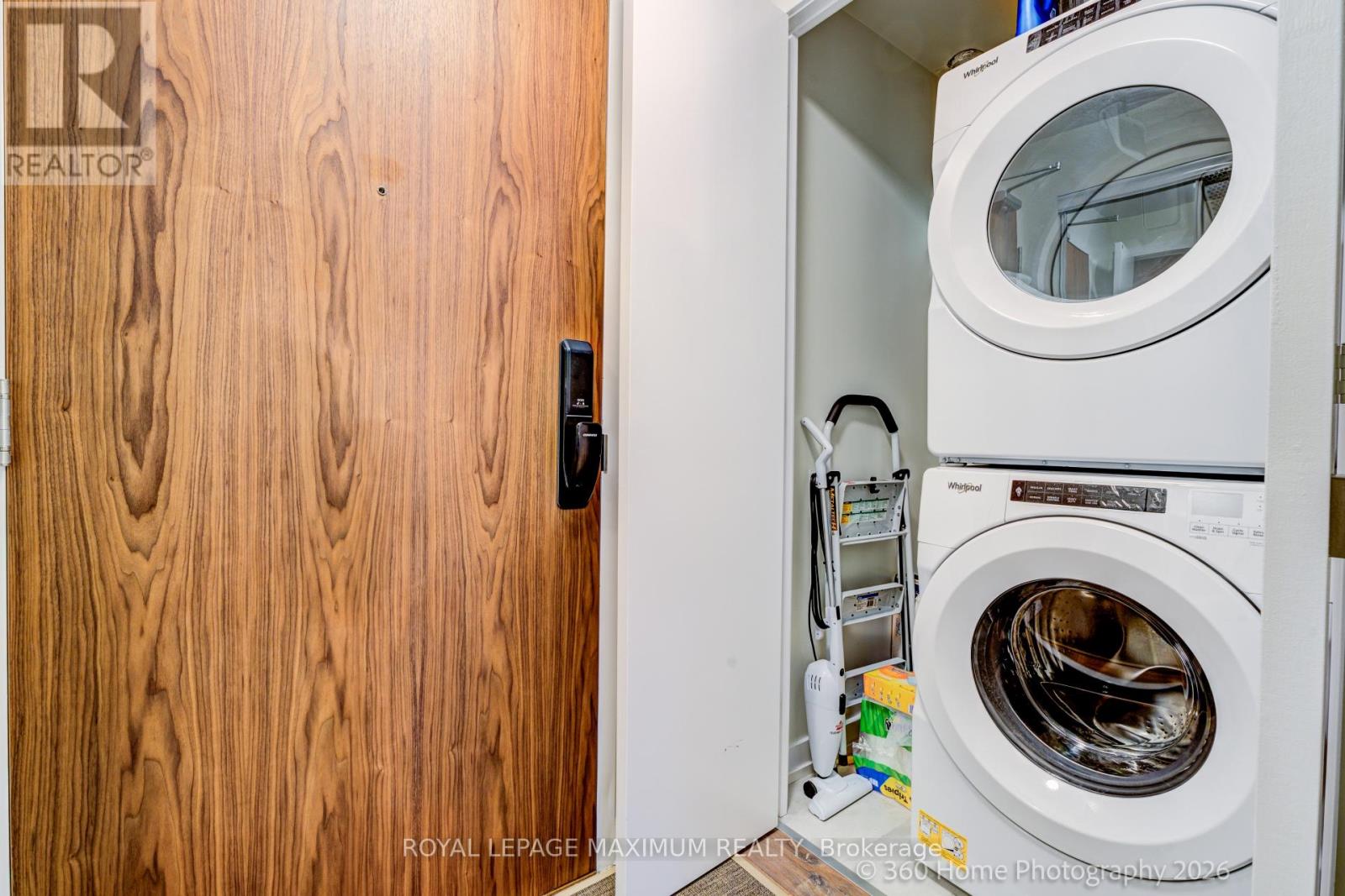 #408 50 ANN STREET - 29