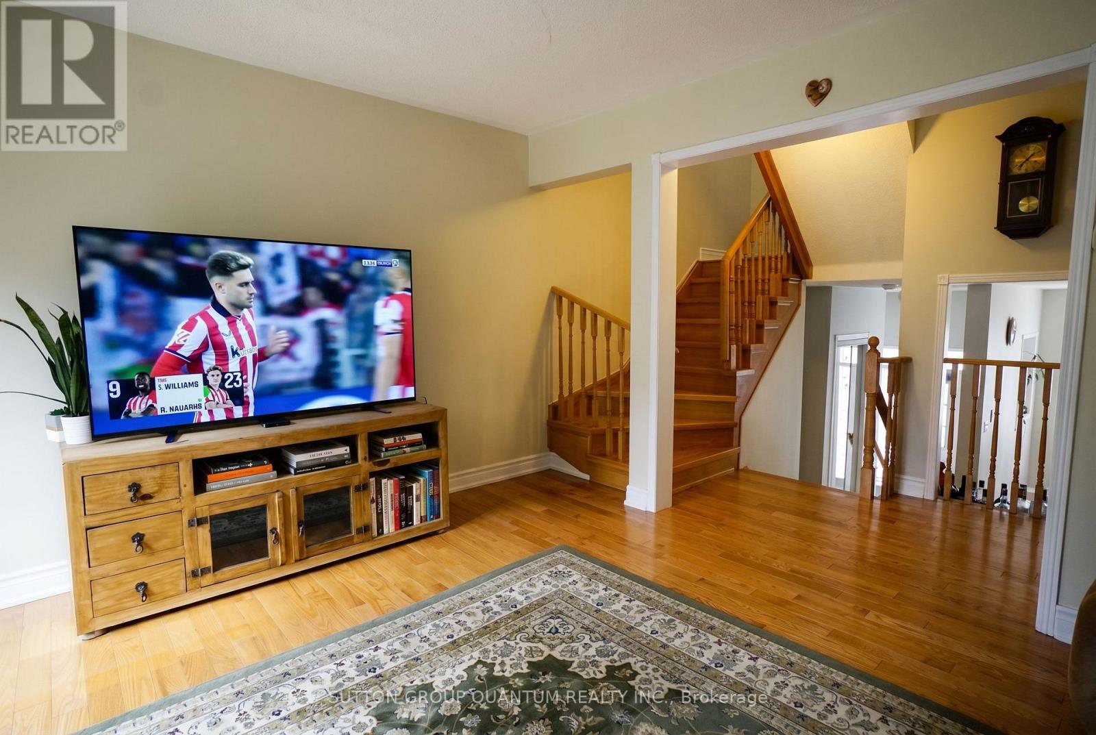 #26 5525 PALMERSTON CRESCENT - 11